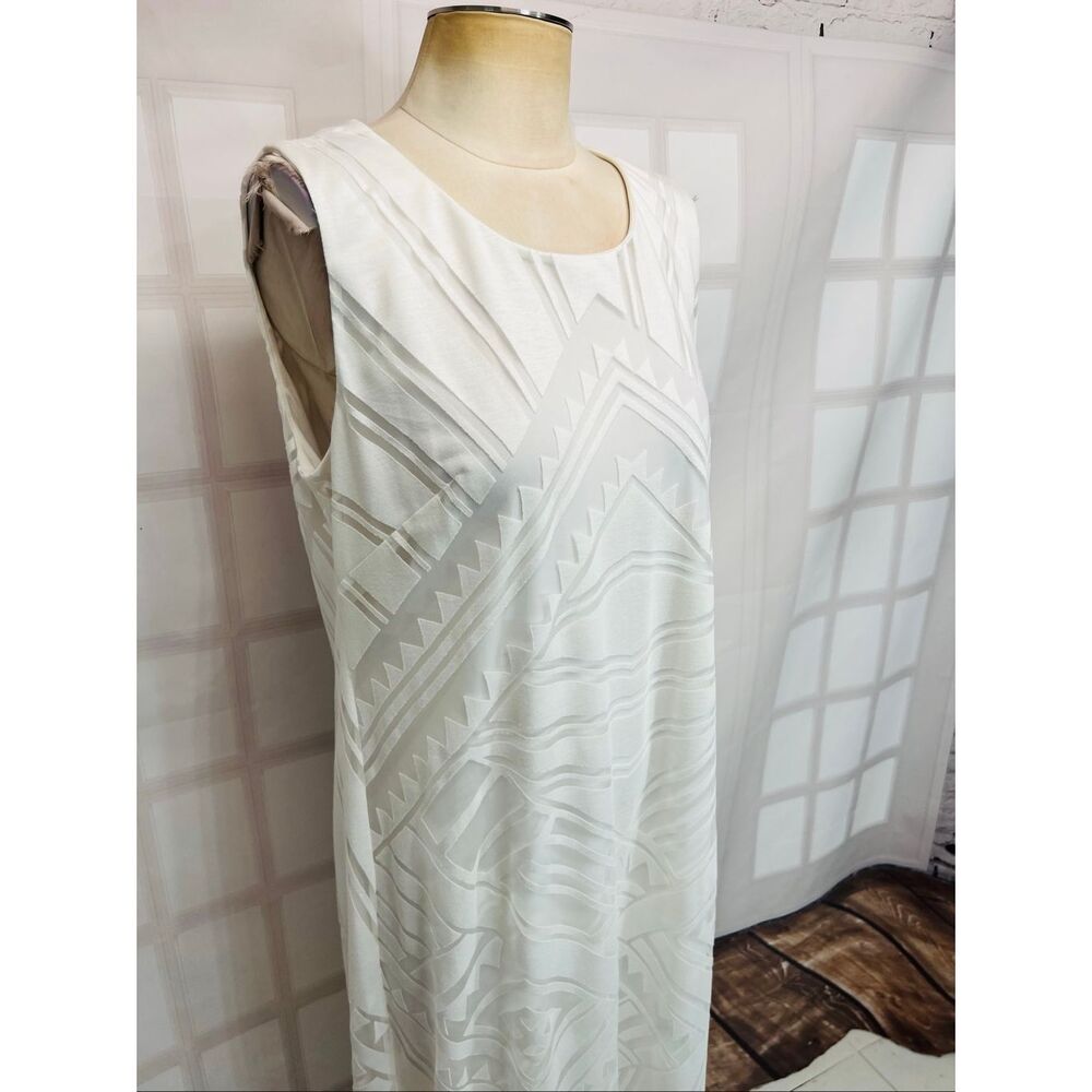 Chico's White Sleeveless Geometric Burnout Textured Maxi Dress Size 2 Large - Picture 2 of 9